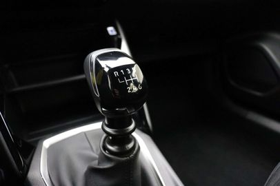 Car image 24