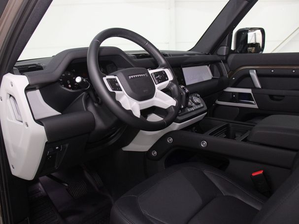 Land Rover Defender 90 D300 X-Dynamic SE 221 kW image number 15