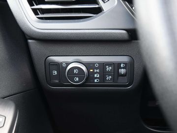 Car image 33