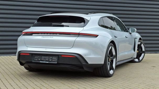 Porsche Taycan 440 kW image number 7