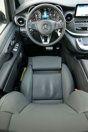 Mercedes-Benz V 300d 174 kW image number 17