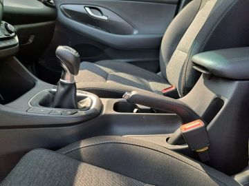 Car image 31