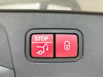 Car image 29