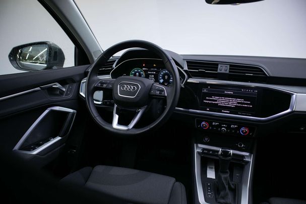 Audi Q3 45 TFSIe 180 kW image number 3