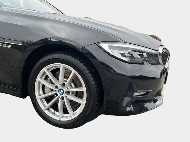 BMW 330 Touring Sport Line xDrive 185 kW image number 8