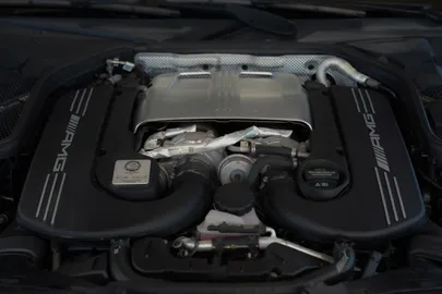 Car image 27