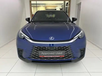 Car image 3
