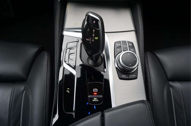 BMW 520i 135 kW image number 49