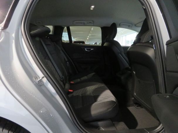 Volvo V60 B4 145 kW image number 9