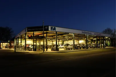 Car image 38