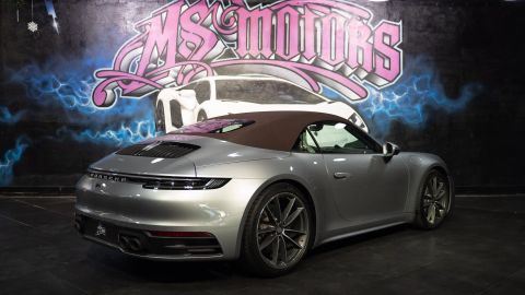Car image 24
