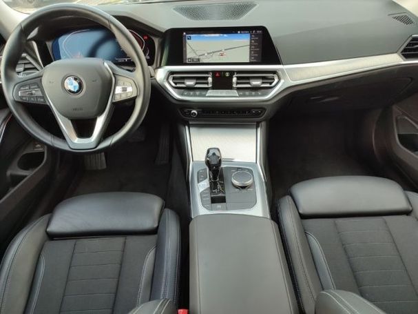 BMW 320i Touring Sport Line 135 kW image number 7