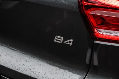 Car image 35