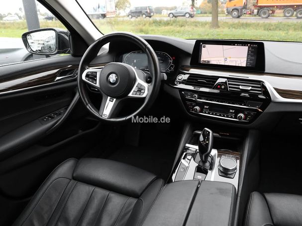 BMW 530 Luxury Line xDrive 215 kW image number 3