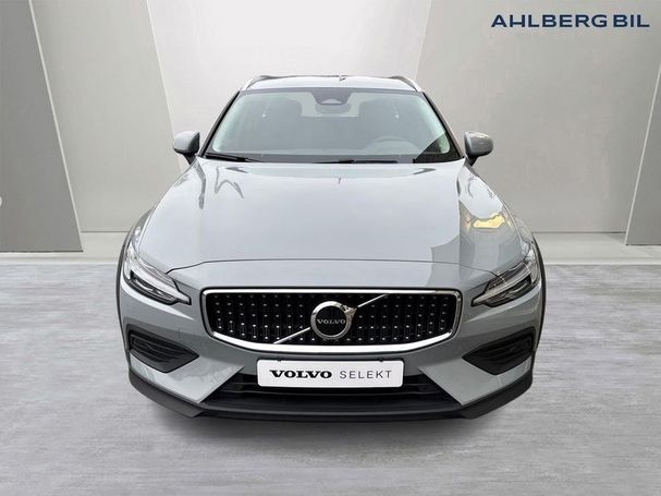 Volvo V60 Cross Country AWD B4 147 kW image number 6