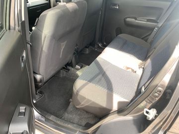 Car image 11