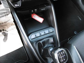 Car image 35