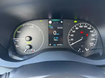 Car image 13