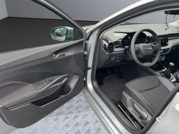 Car image 22