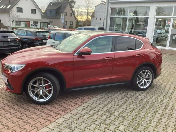 Alfa Romeo Stelvio 2.0 Turbo First Edition 206 kW image number 3