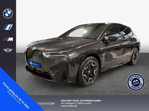 BMW iX xDrive50 385 kW image number 1