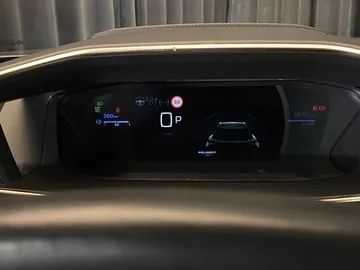 Car image 38
