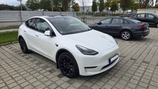 Tesla Model Y AWD 378 kW image number 2