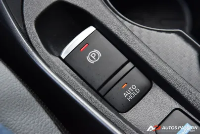 Car image 35