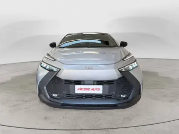 Car image 3