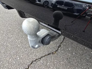 Car image 33