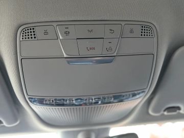 Car image 36