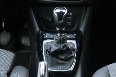 Car image 35
