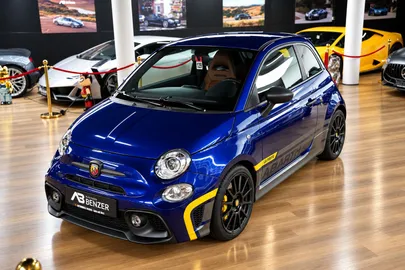 Car image 1