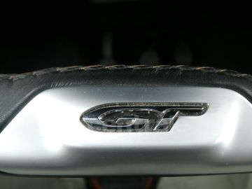 Car image 33