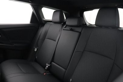 Car image 27