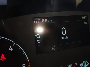 Car image 29