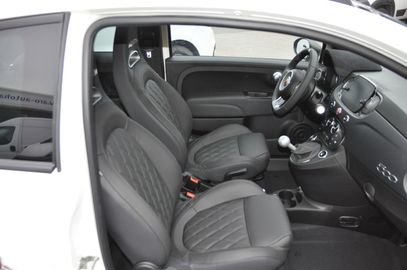 Car image 11