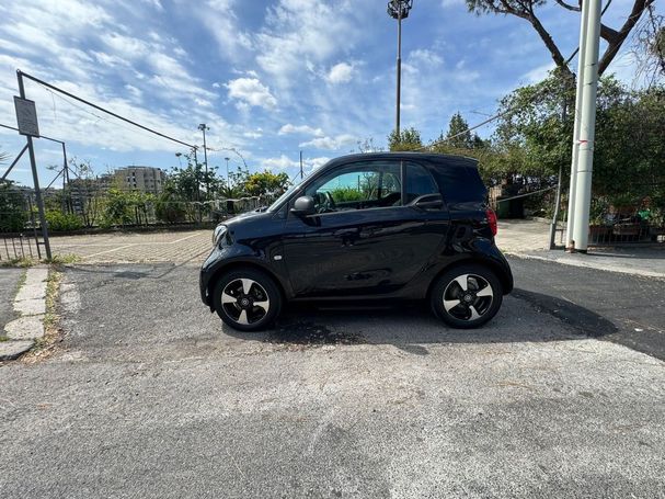 Smart ForTwo EQ 60 kW image number 2