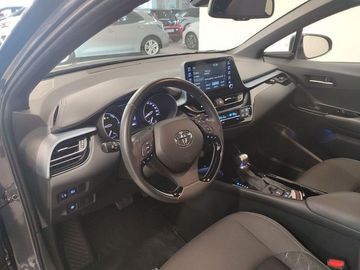 Car image 14