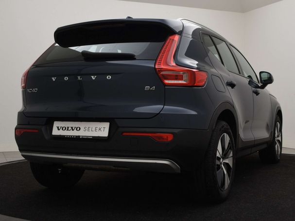 Volvo XC40 B4 R 145 kW image number 4