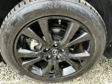 Car image 40
