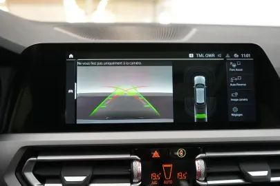 Car image 32