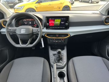 Car image 13