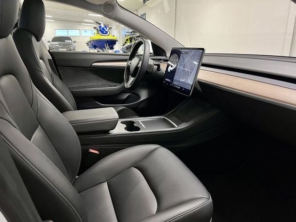 Tesla Model 3 60 239 kW image number 9