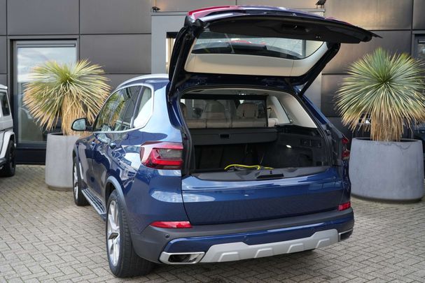 BMW X5 45e xDrive 290 kW image number 34