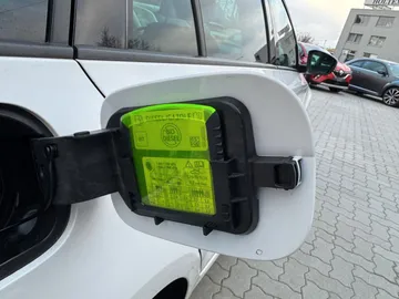 Car image 29