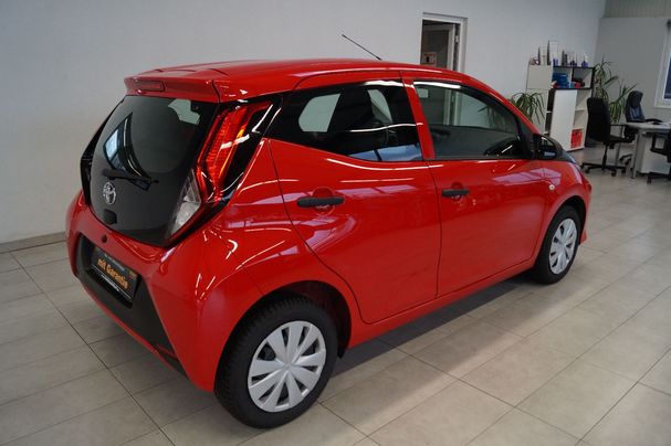 Toyota Aygo 53 kW image number 3