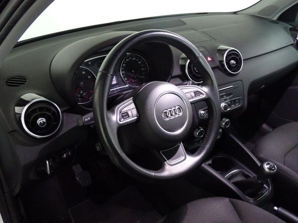 Audi A1 1.0 TFSI S-line Sportback 70 kW image number 7