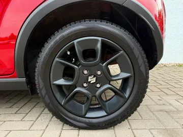 Car image 34