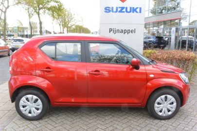 Car image 3